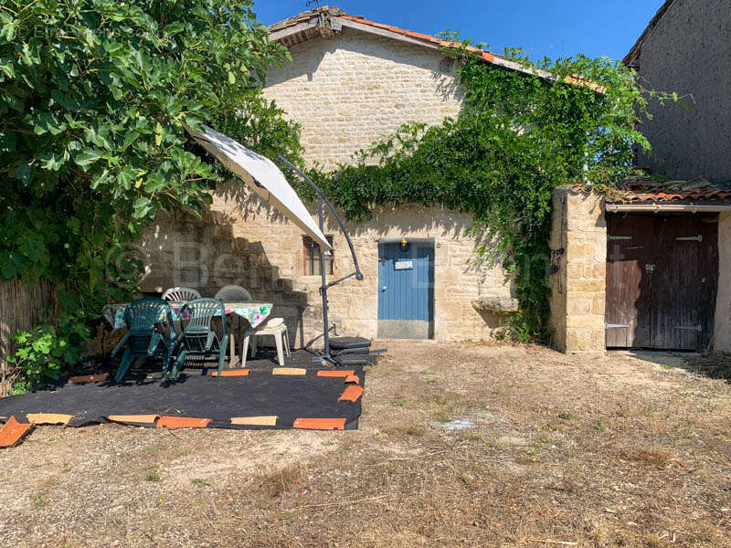 Maison à CHEF-BOUTONNE