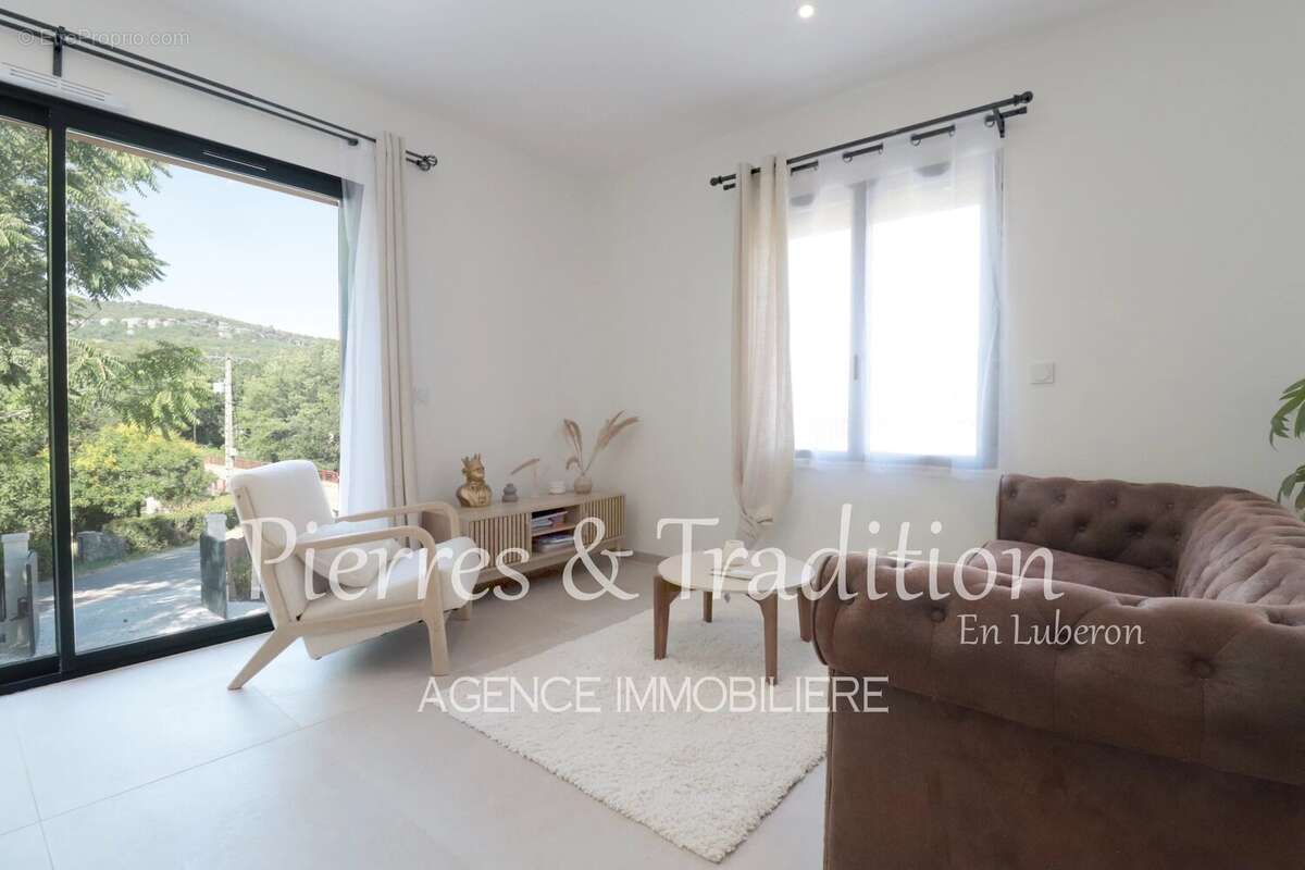 Saint Martin de Castillon, belle maison avec jardin, piscine et dépendances - photo 4