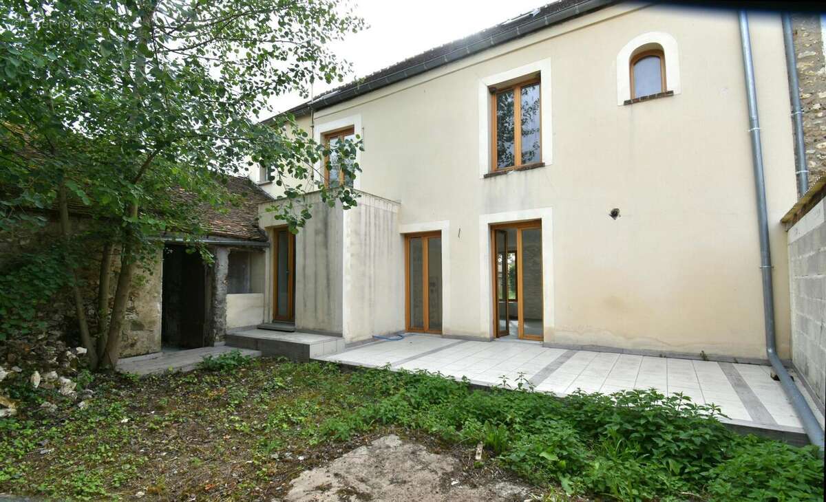 Maison 133 m² à Machault  - photo 6