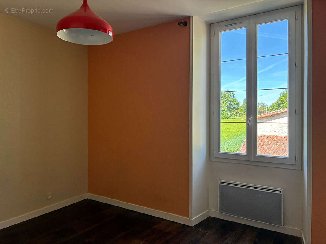 Maison à RUFFEC