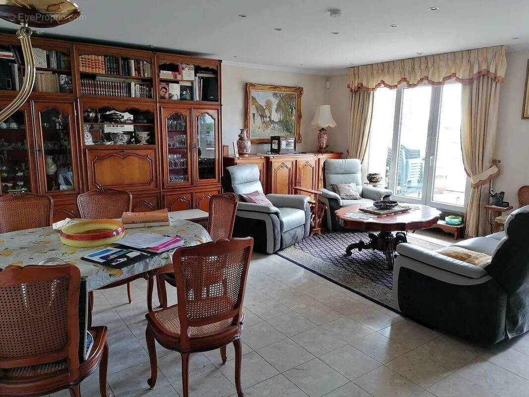 Appartement à AULNAY-SOUS-BOIS