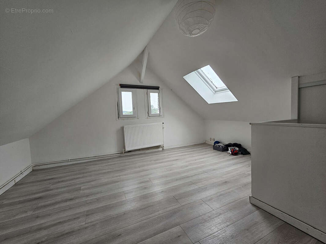 Maison à FLEURY-SUR-ANDELLE