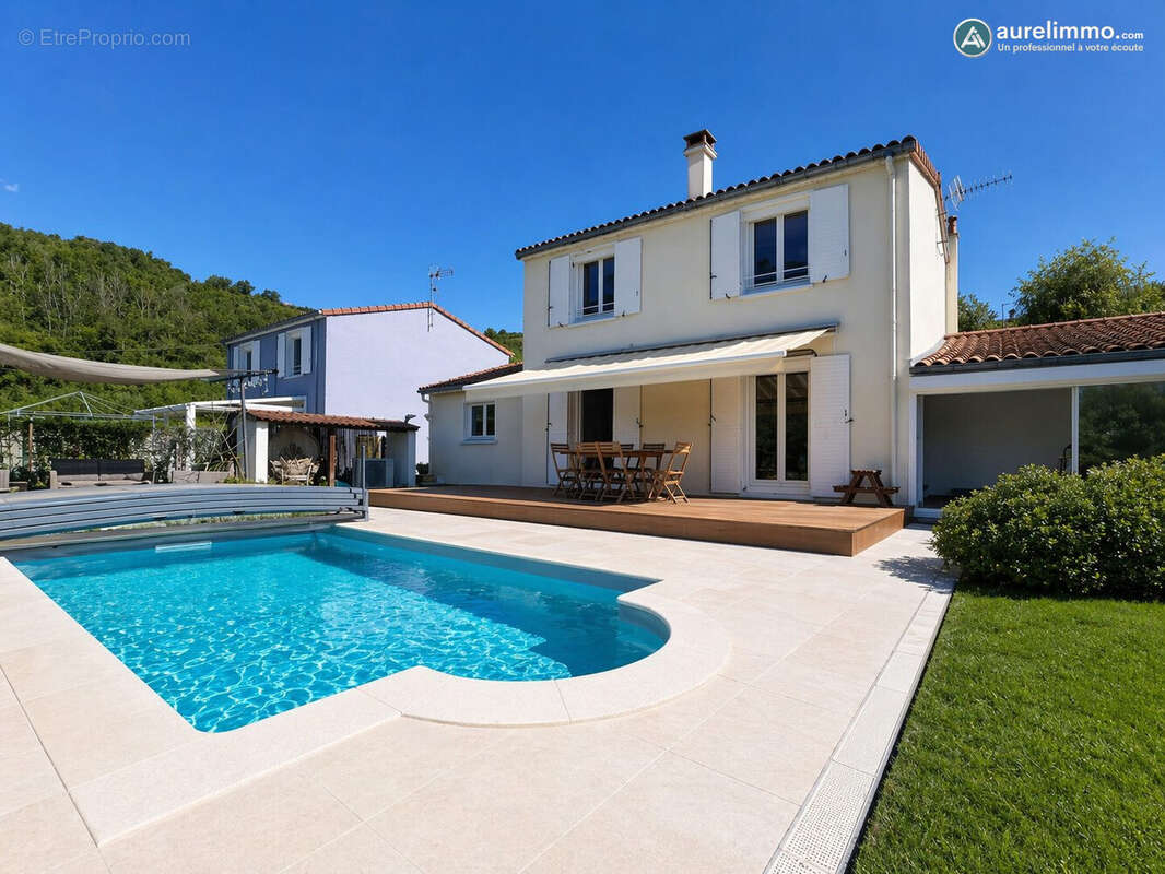 Maison à ORBEIL