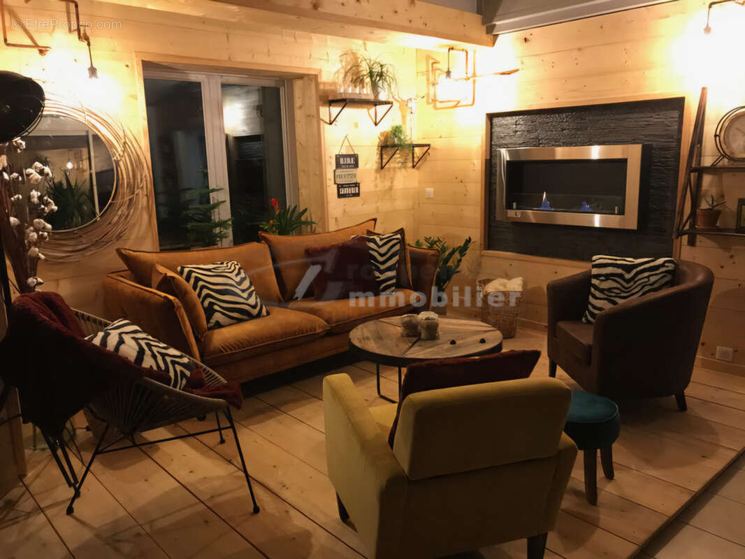 Maison à ROMANS-SUR-ISERE