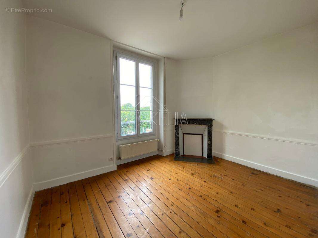 Appartement à ROSNY-SUR-SEINE