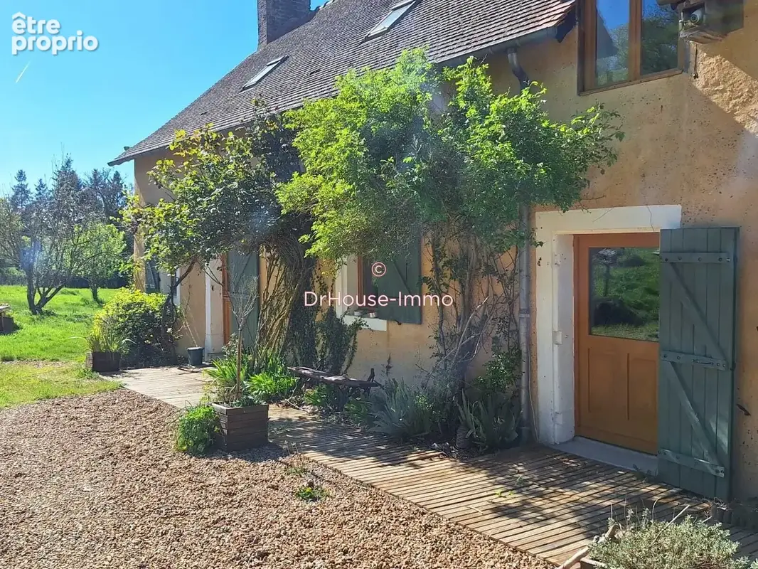 Maison 10 pièces 300 m² à vendre à Marigne-Laille (72220) - photo 10