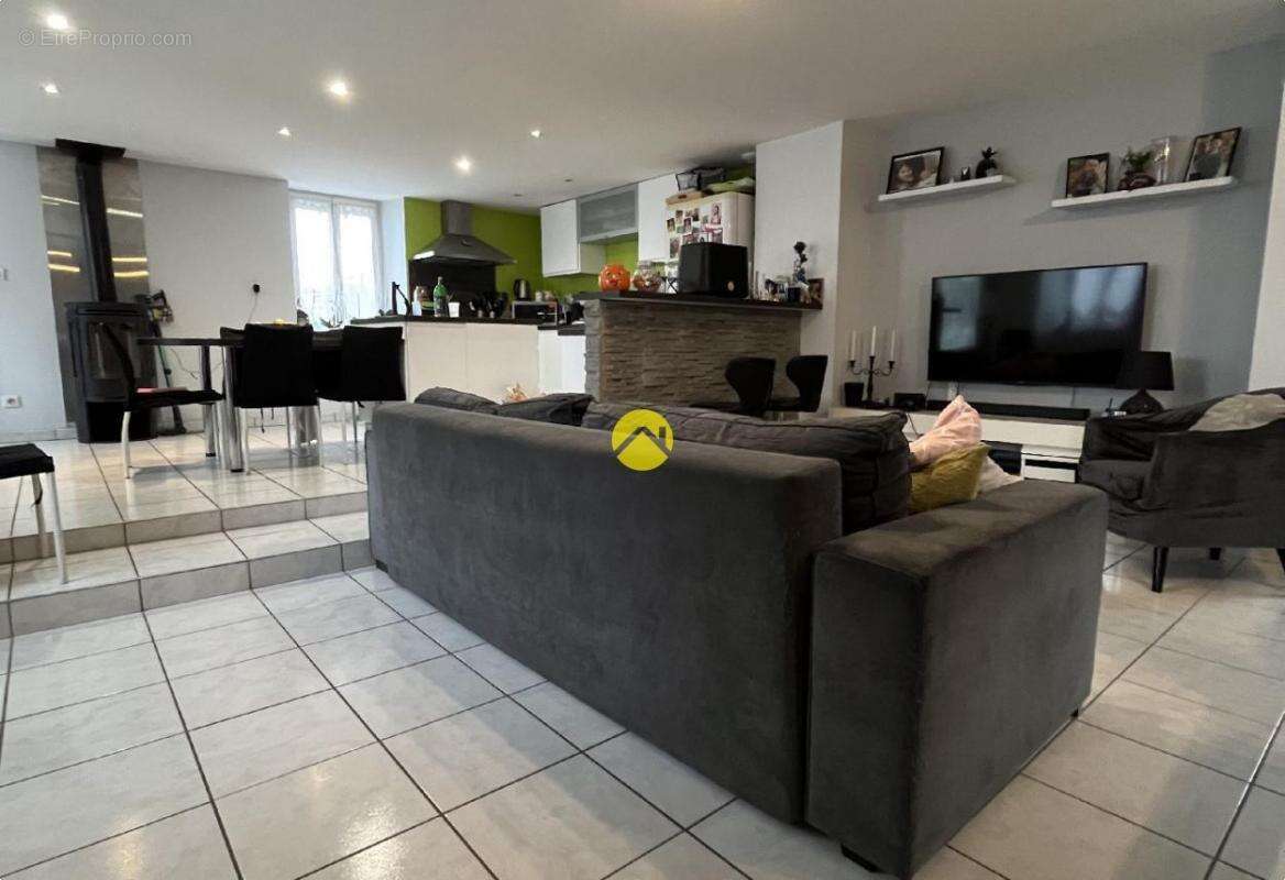 Maison à SAINT-PRIEST-BRAMEFANT