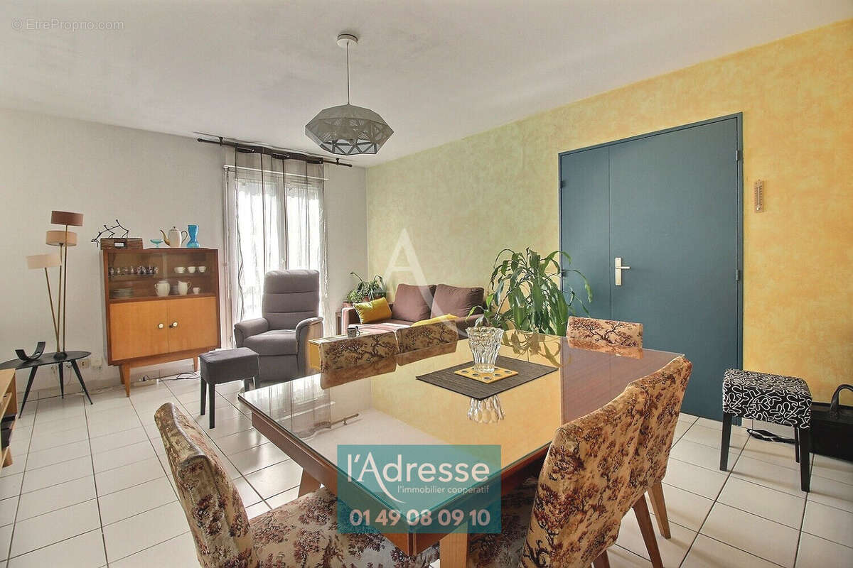 Appartement à L&#039;HAY-LES-ROSES