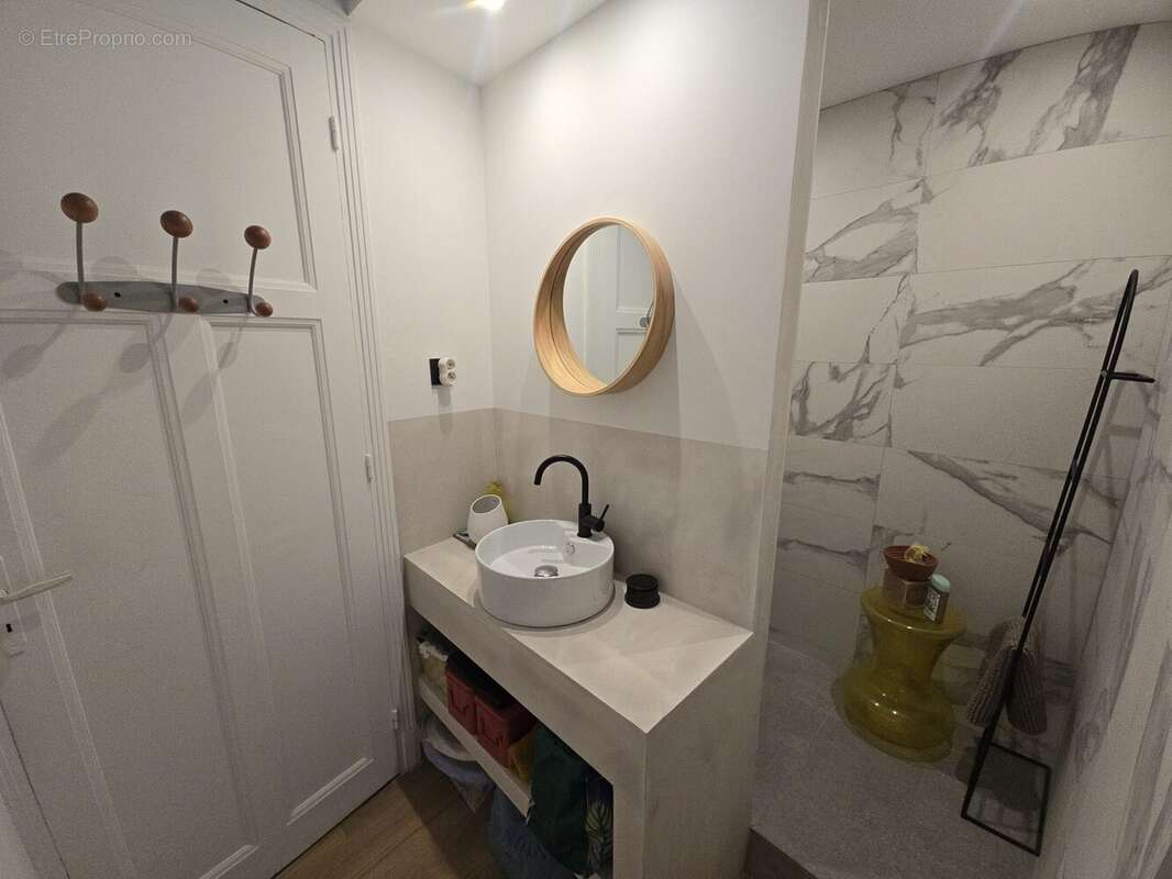 Appartement à MARSEILLE-6E