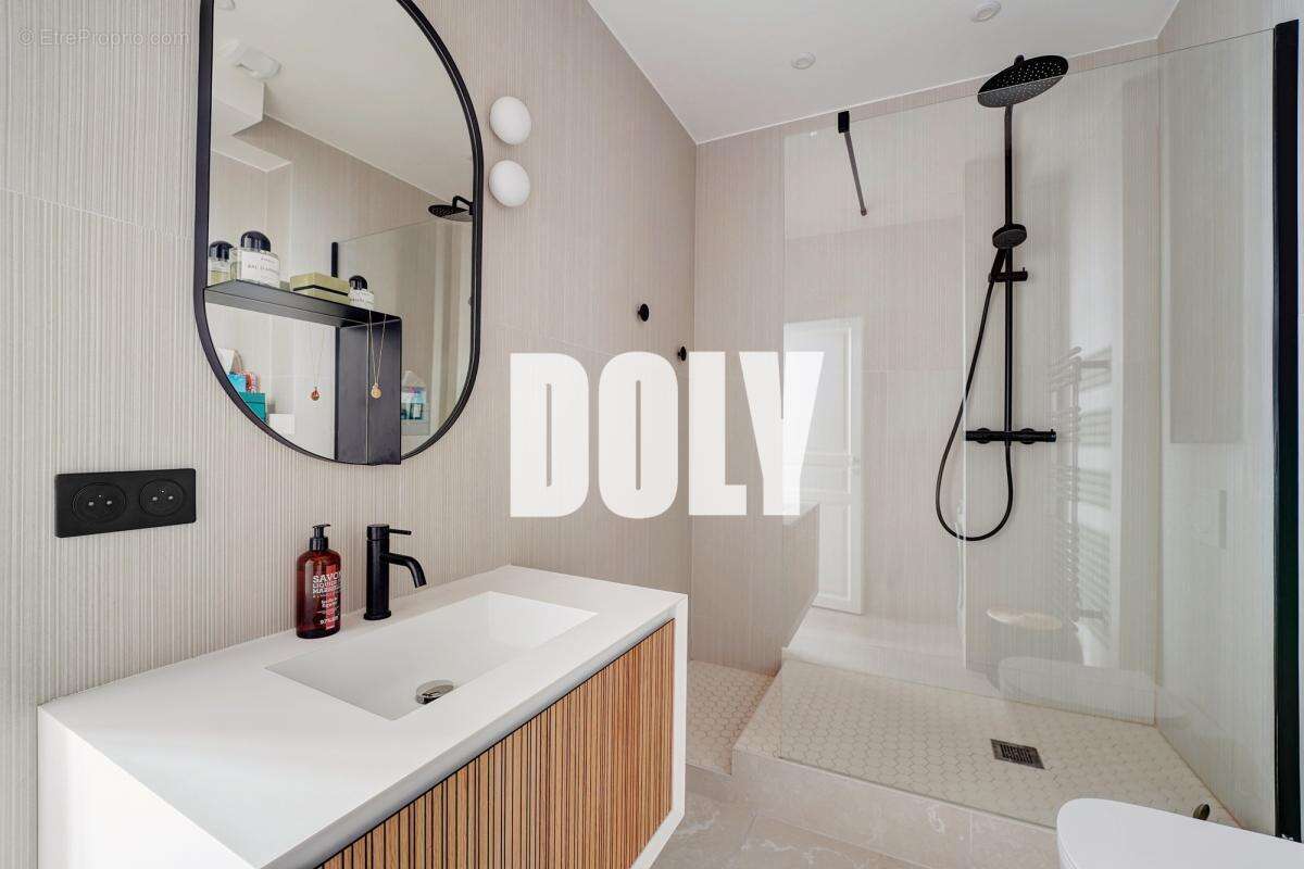 Appartement à PARIS-4E