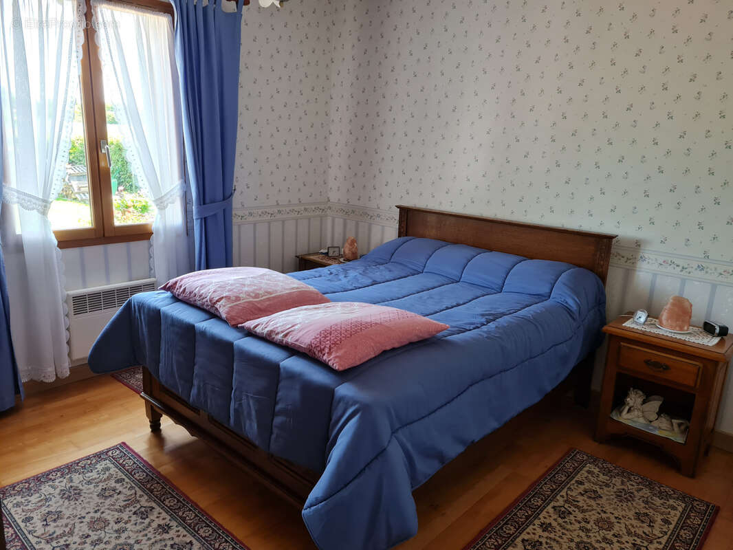 Maison à SAINT-PIERRE-EN-VAL