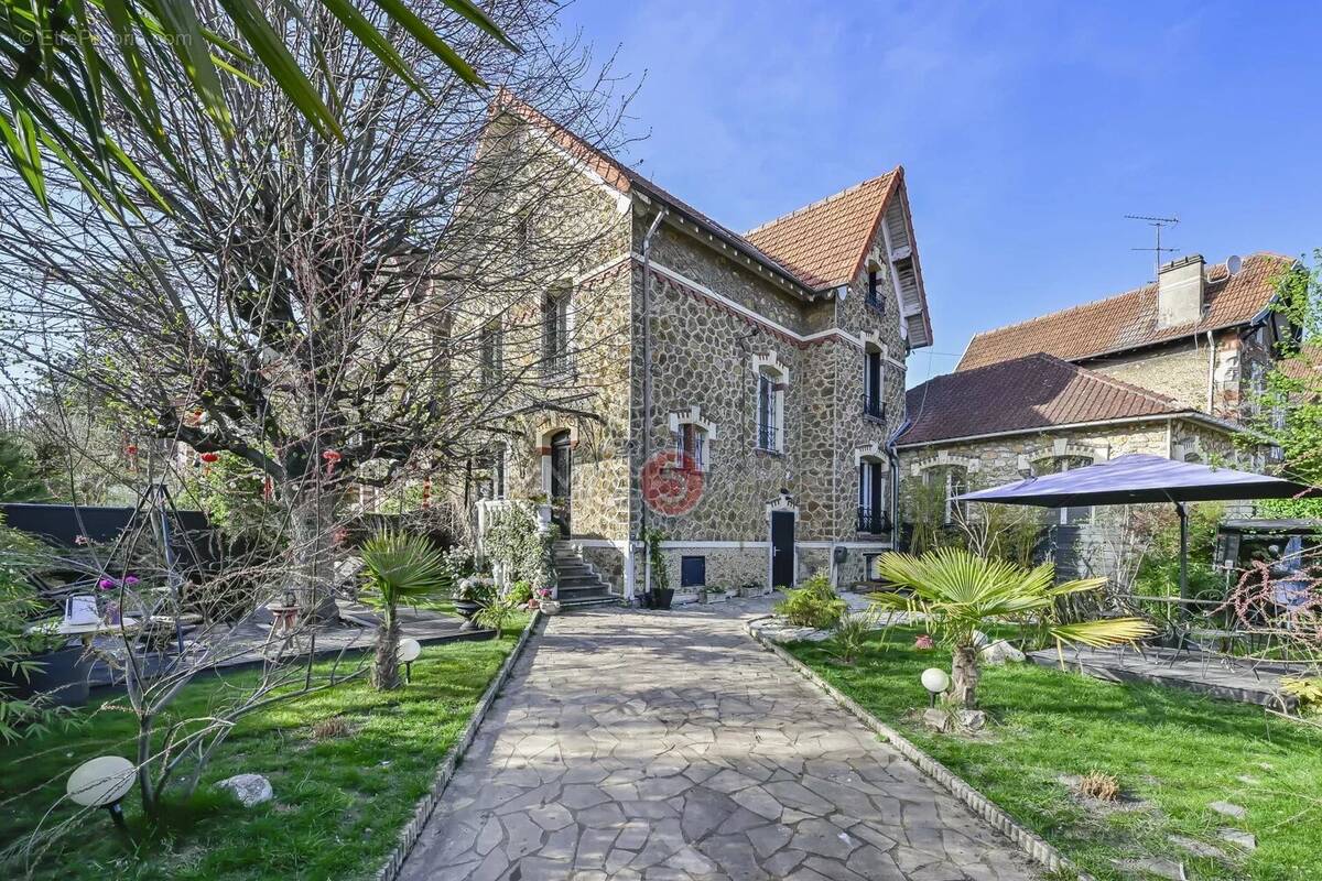 Maison à VILLEMOMBLE