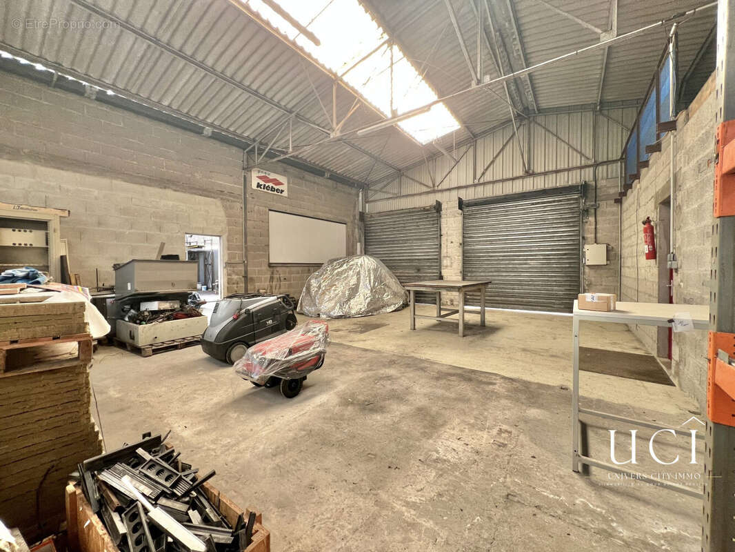 Commerce 370 m² à Geneston  - photo 4