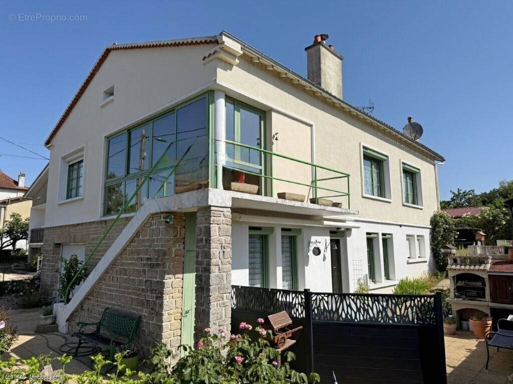 Maison à CIVRAY