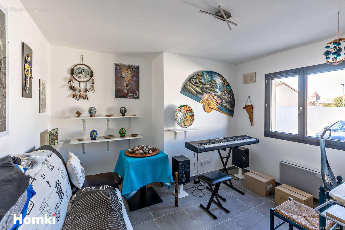 Maison à SAINT-BAUZILLE-DE-LA-SYLVE