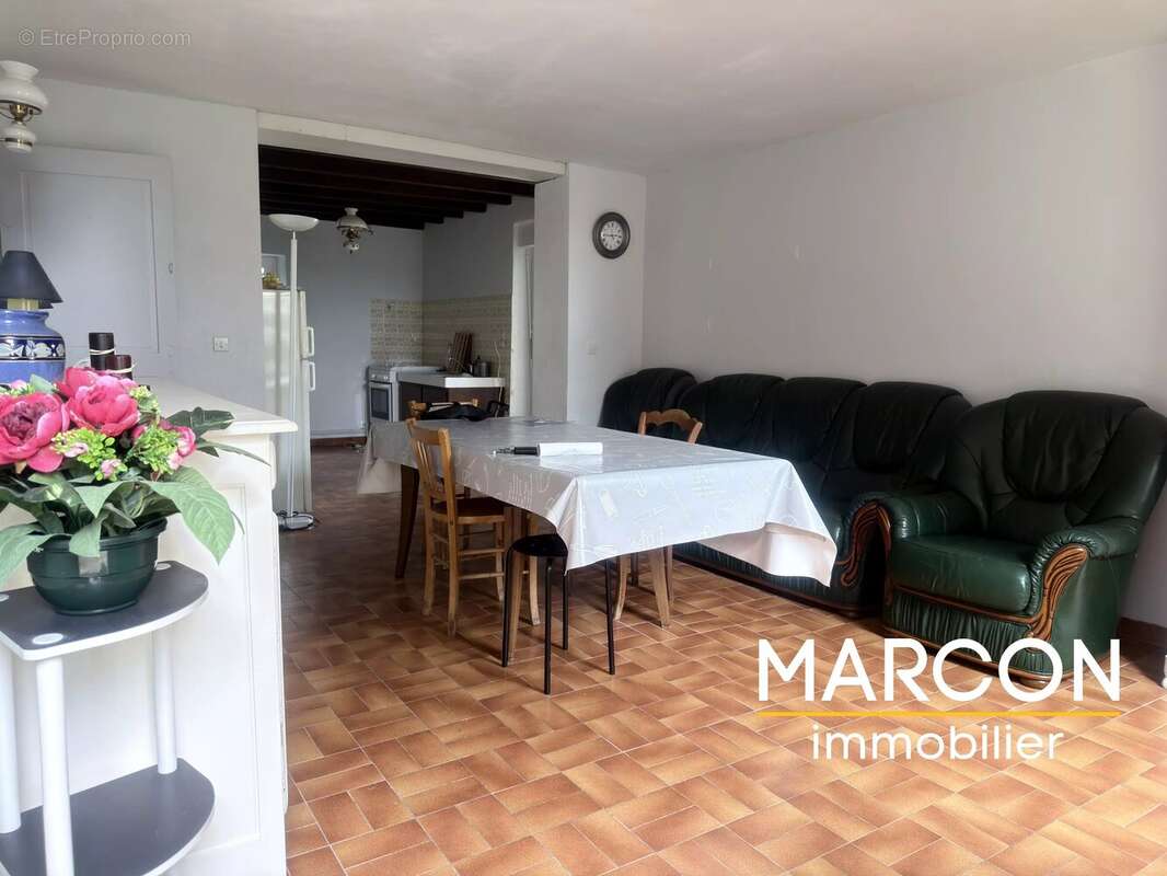 Secteur des 3 Lacs - Maison et terrain d'environ 4500 m² - photo 6