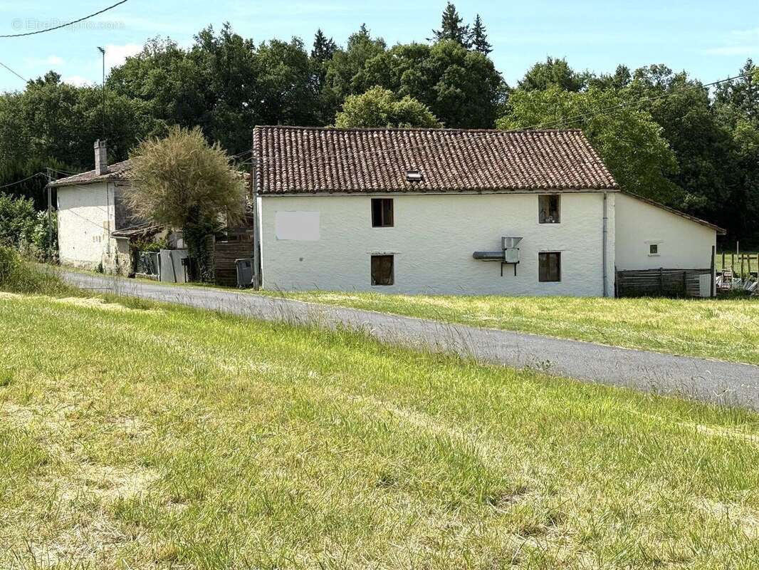 Maison de caractere! - photo 4