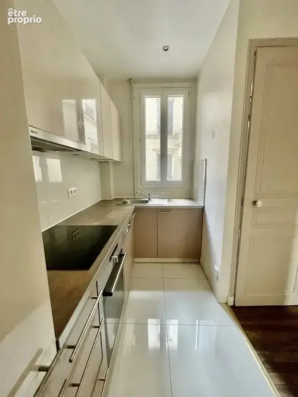2P de 34 m² avec tout le charme de l’ancien - photo 7