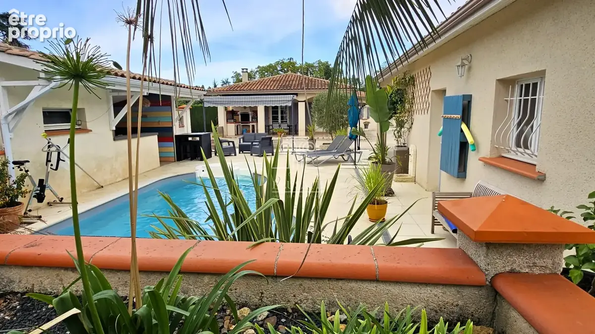Villa t6 avec piscine et double garage- 148m2 - a 20 minutes d'auch - photo 2