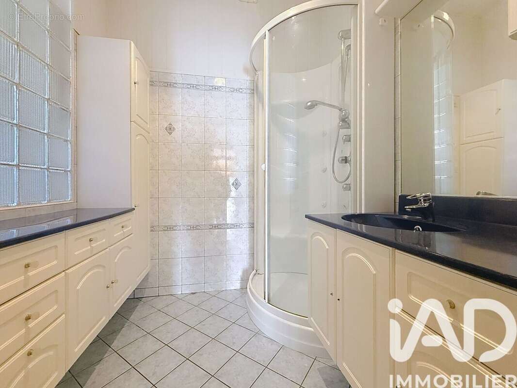 Maison 91 m² à Courlon-Sur-Yonne  - photo 6