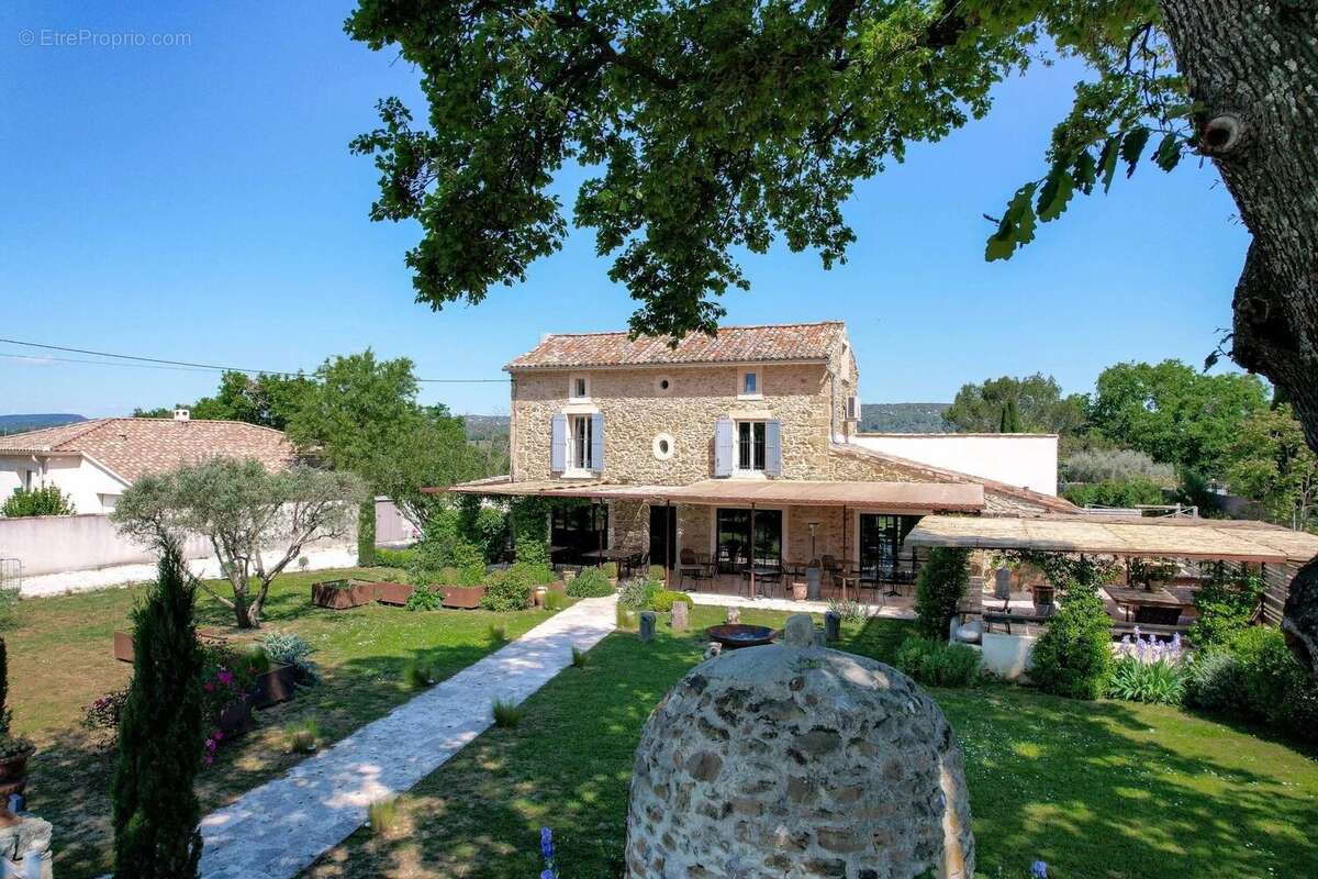 Maison à UZES