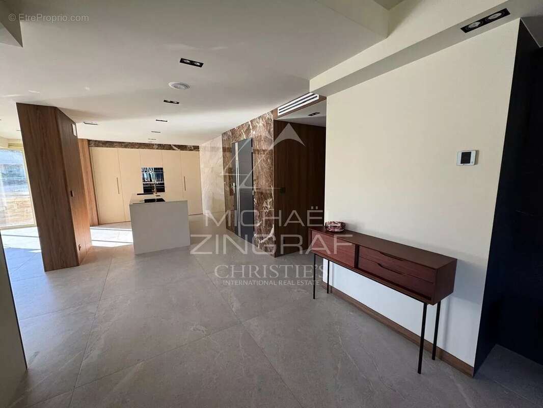 Appartement à MANDELIEU-LA-NAPOULE
