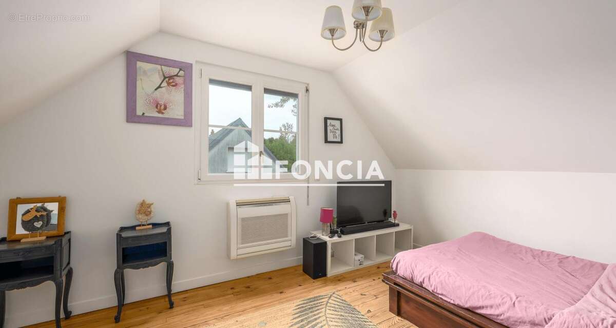 Maison familiale avec piscine et espace indépendant - photo 5
