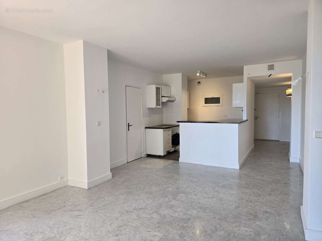 Appartement à MARSEILLE-7E