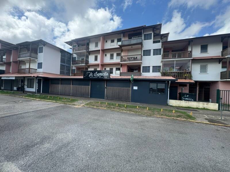 Commerce à KOUROU
