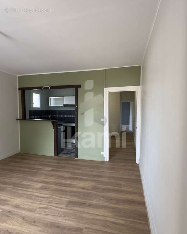 Appartement à NEUVY-SUR-BARANGEON