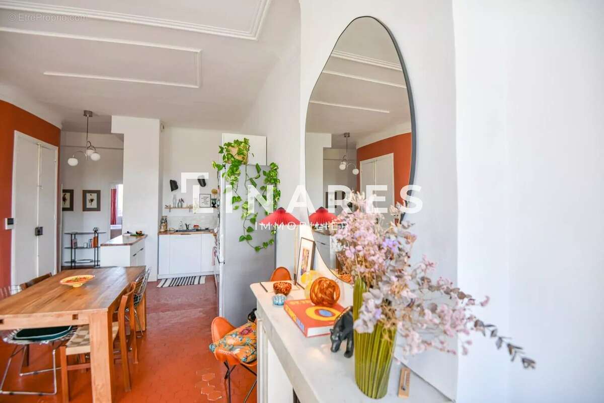 Appartement à MARSEILLE-5E