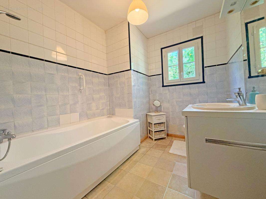 Maison au calme avec piscine - photo 13