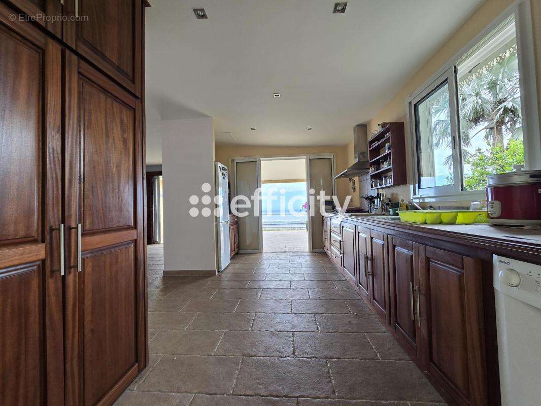 Maison à L&#039;ETANG-SALE