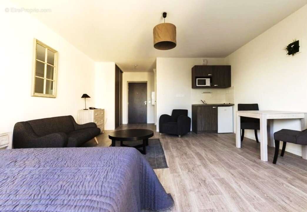 INVESTISSEMENT LOCATIF  Yzeure  Résidence Seniors Les Jardins du Danube - 6,75% de rentabilité - photo 3