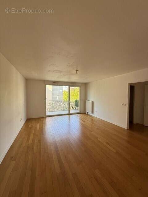 Bel appartement - 3 pièces - Immeuble récent - Cergy - photo 4