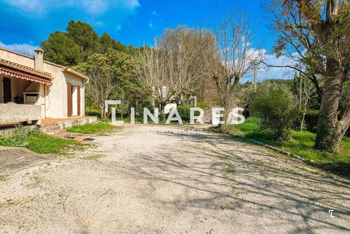 Maison à MARSEILLE-11E