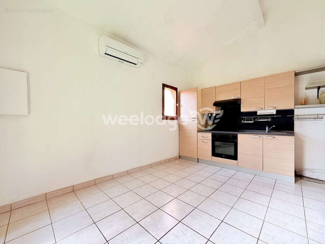 Maison à TOURRETTES