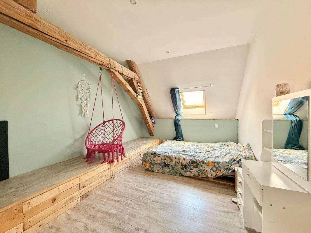 Aux portes d’Auxonne : Charme de l'ancien et beaux volumes. 6 chambres - 3 garages - photo 19