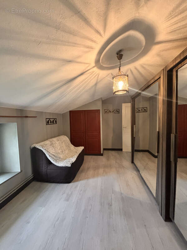 Maison à CORME-ROYAL