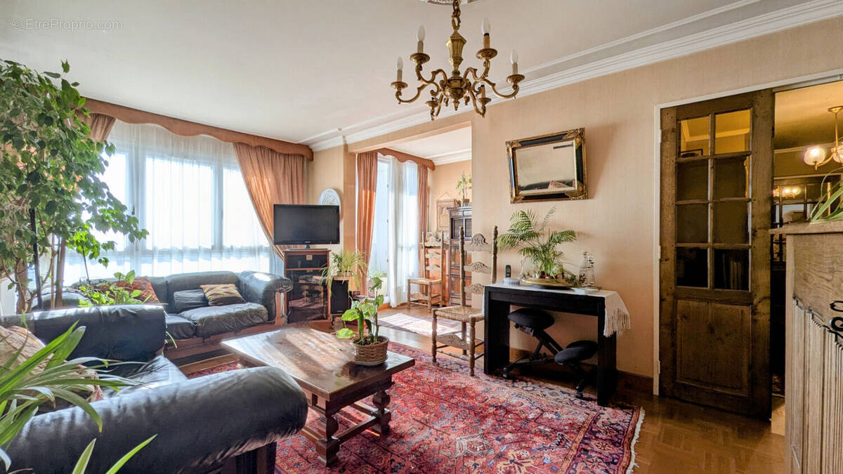 Appartement à SAINT-DENIS