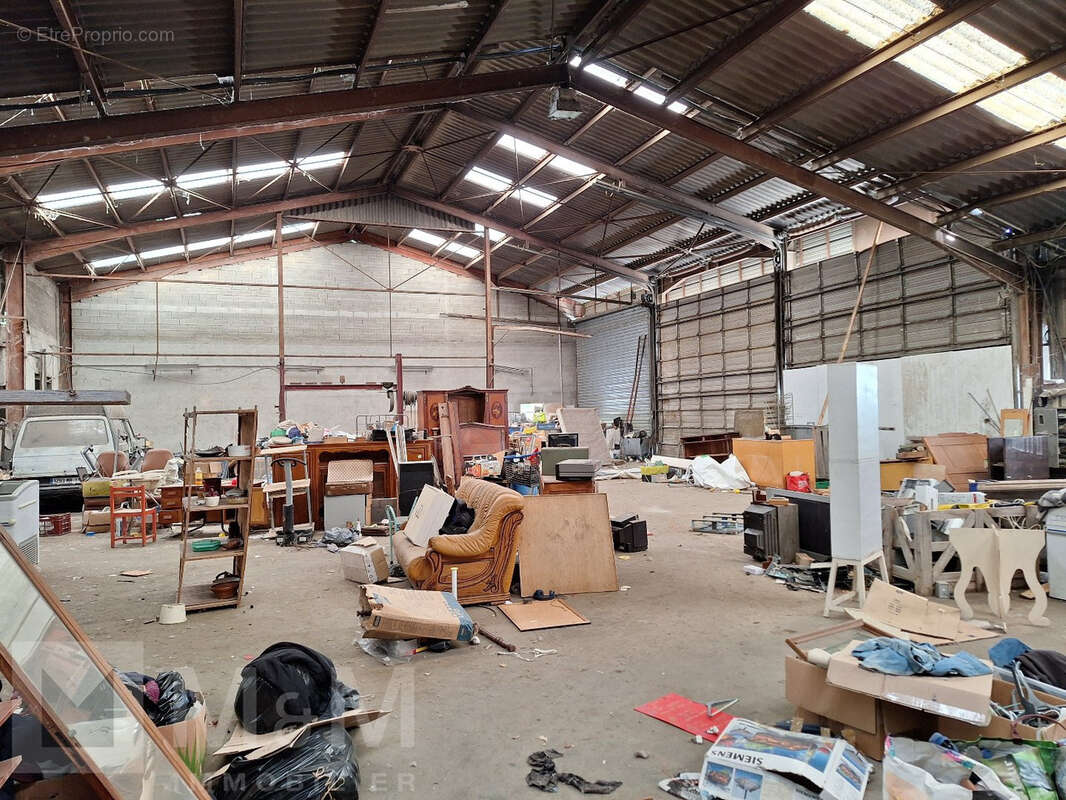 Commerce à CAMPAGNE-SUR-AUDE