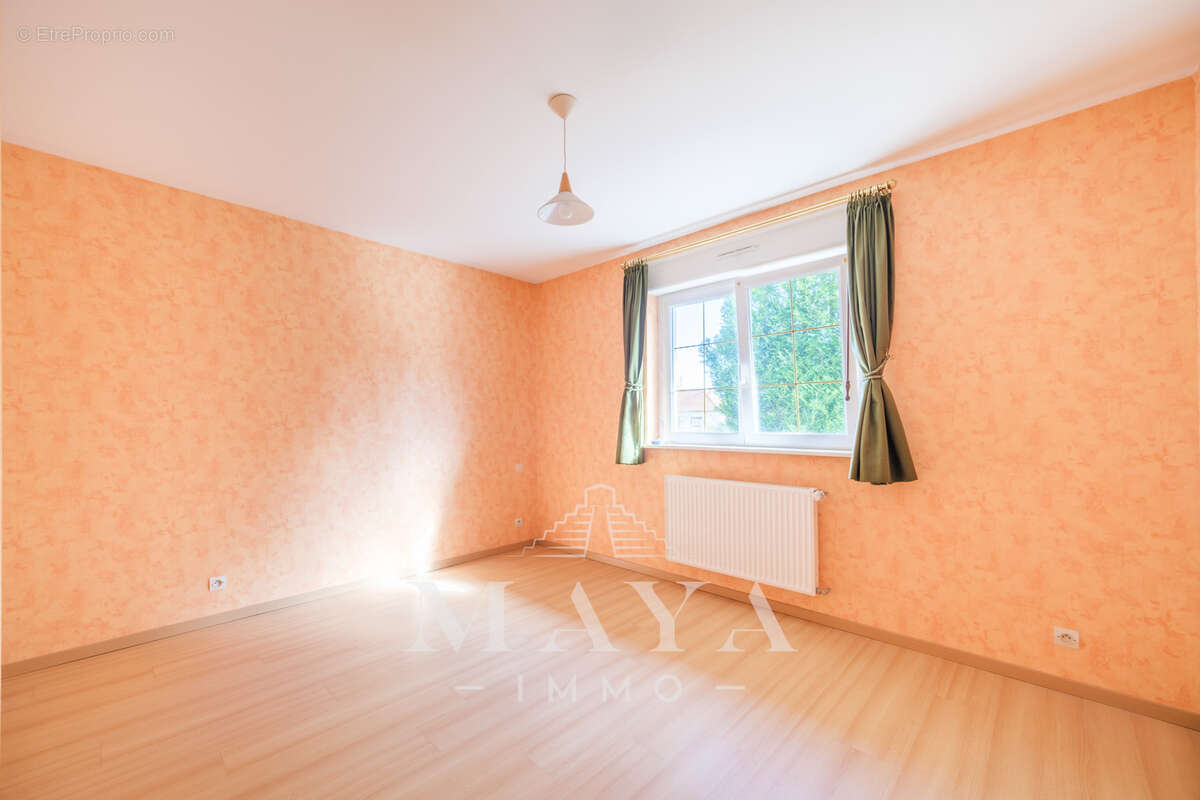 Sierentz, Maison de Plain-Pied sur 12.47 ares. - photo 9