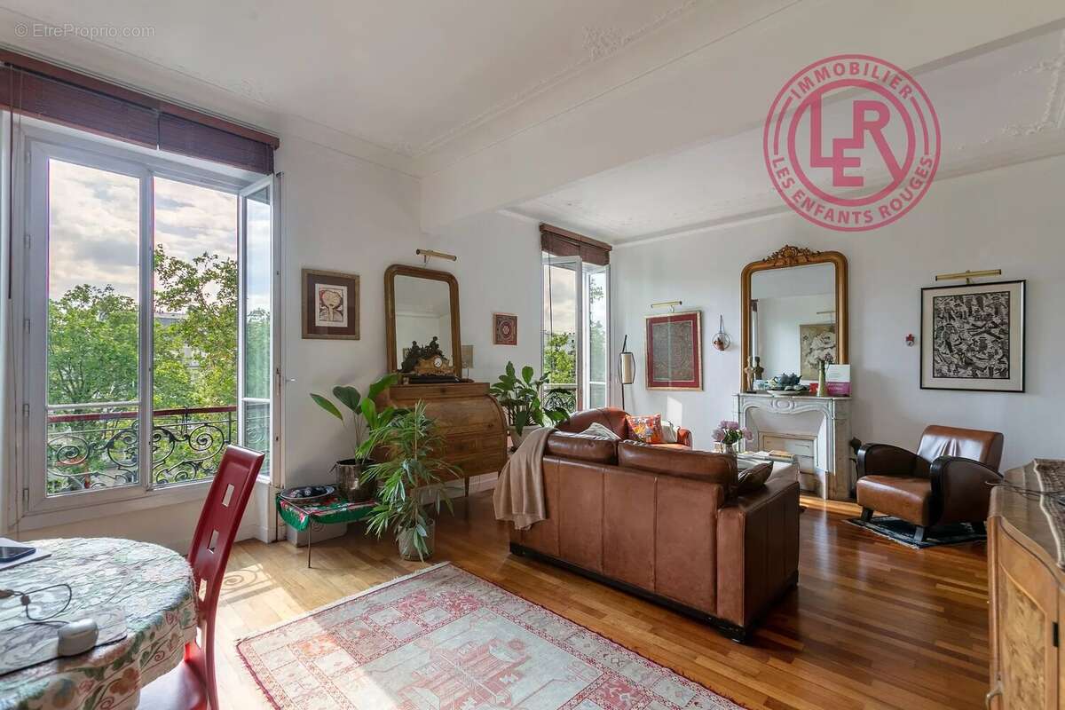 Appartement à PARIS-11E