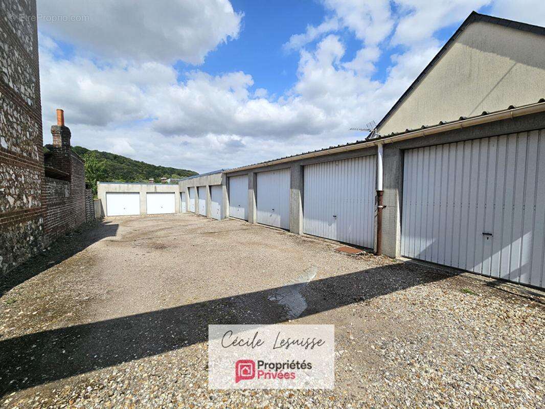 Ensemble de 10 garages à Lillebonne - photo 4