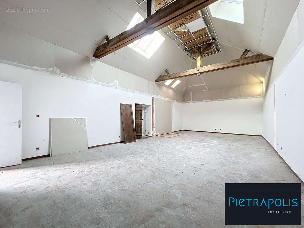 Commerce 120 m² à Beaune  - photo 3