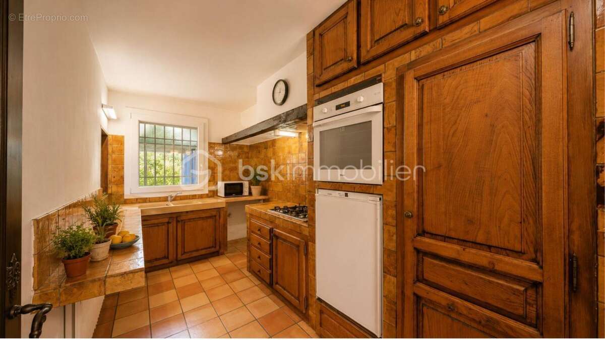 Un havre de paix au cœur des Alpilles Et si votre prochaine maison était celle où chaque journée ressemble à des vacances ? - photo 15