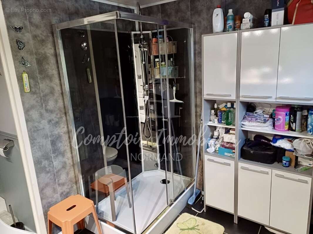 Maison à VENESTANVILLE