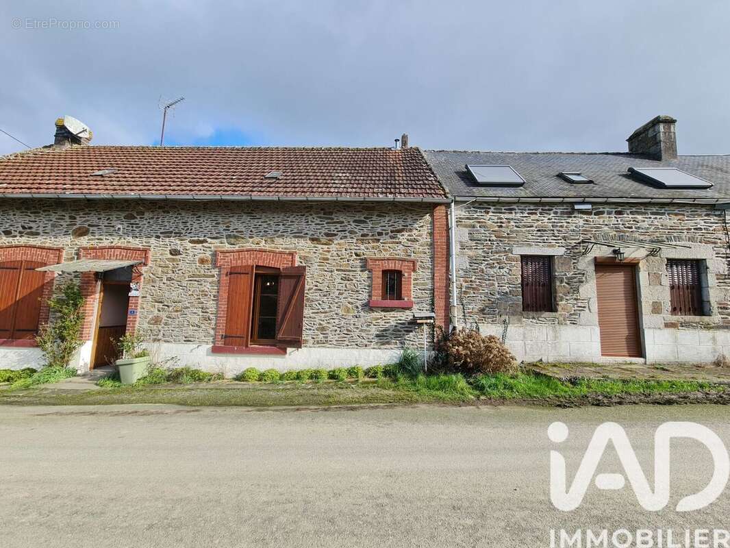 Photo 2 - Maison à CHEVAIGNE-DU-MAINE