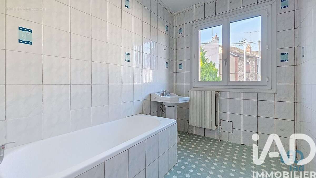 Photo 7 - Maison à ROMILLY-SUR-SEINE