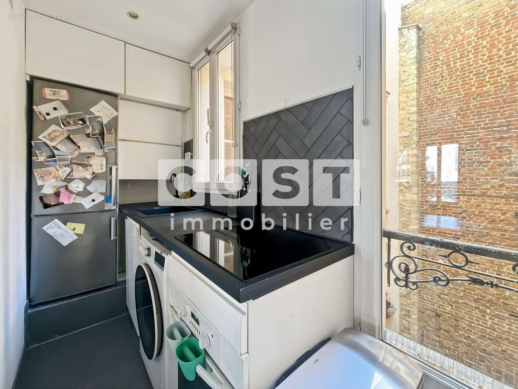 Appartement à COURBEVOIE